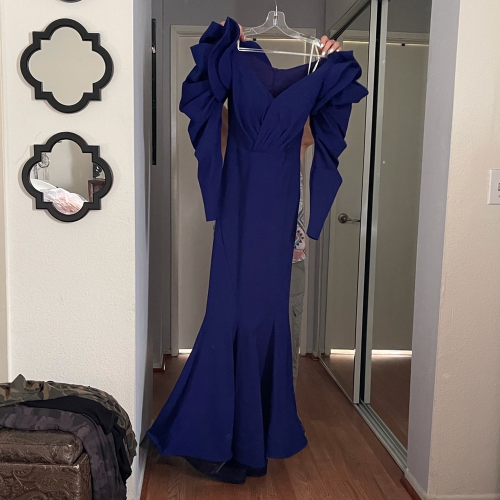 Stunning evening gown in EU size 42, US 4